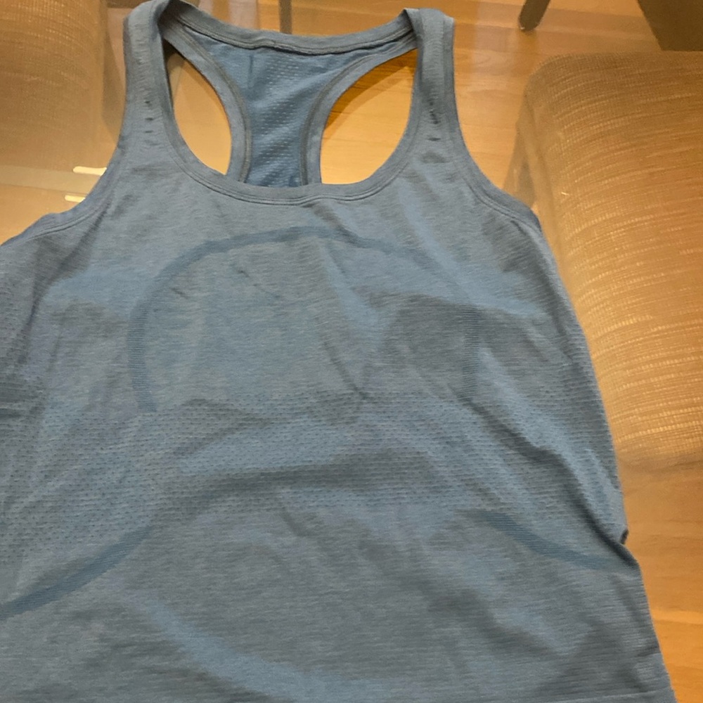 Lululemon tank